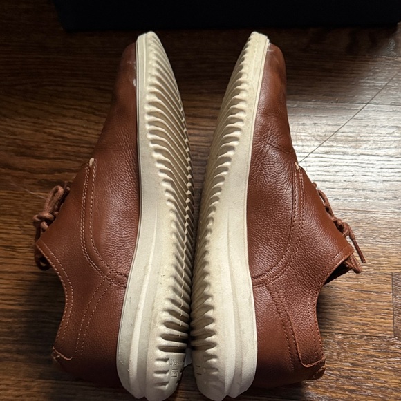 Cole Haan Men\'s Tan Leather Oxfords